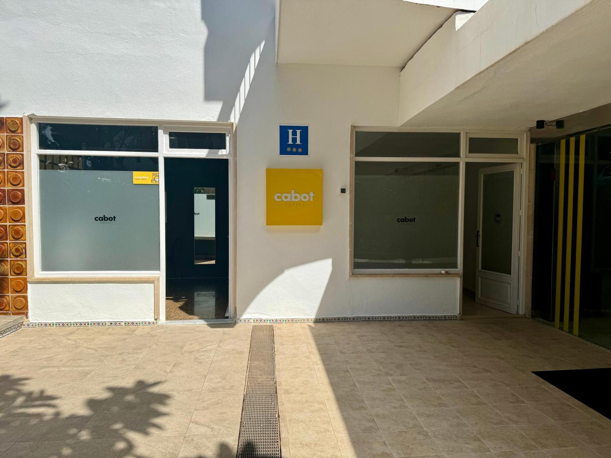 Hotel Cabot Cala Ferrera