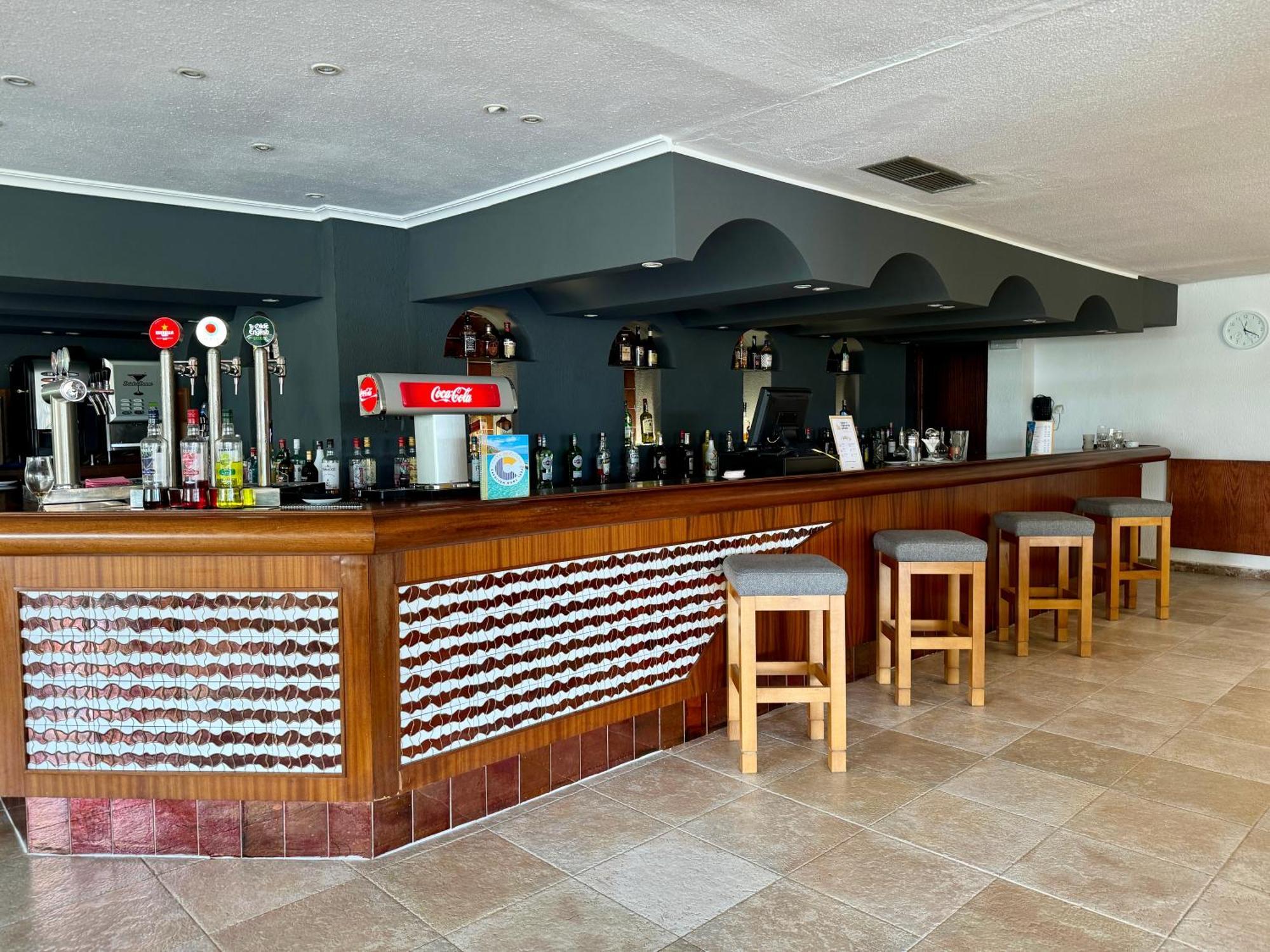 Hotel Cabot Cala Ferrera 3*